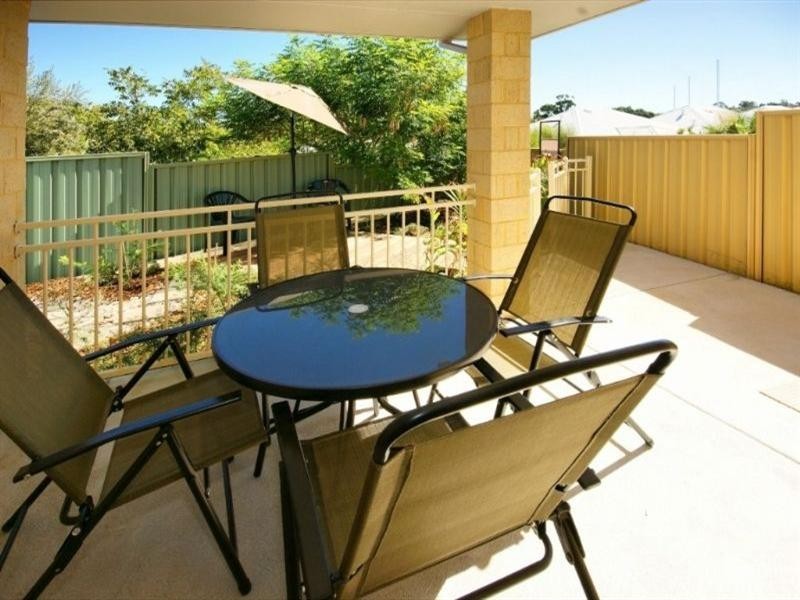 8A Stedham Way, Balga WA 6061