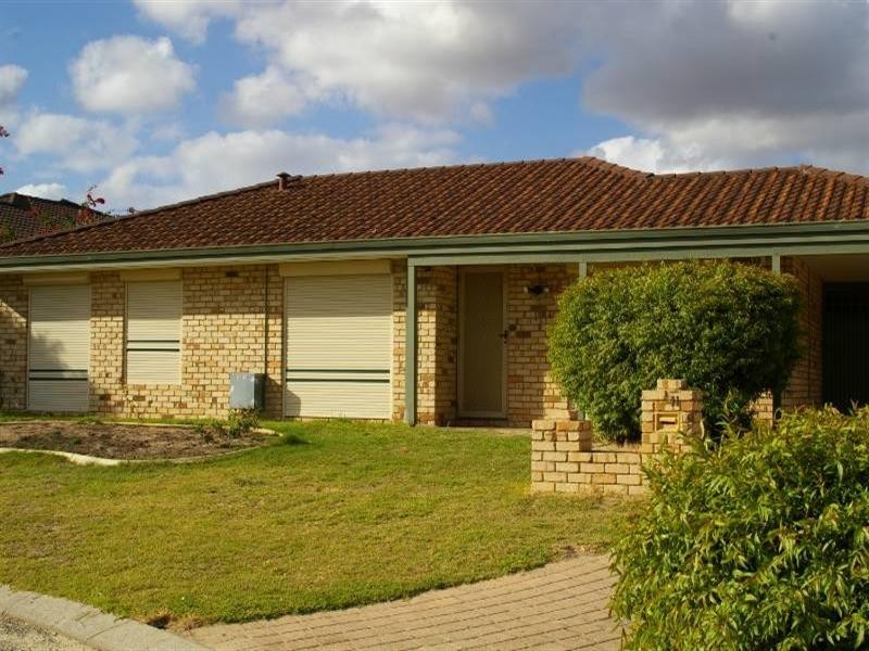 11 Farnell Place, Alexander Heights WA 6064