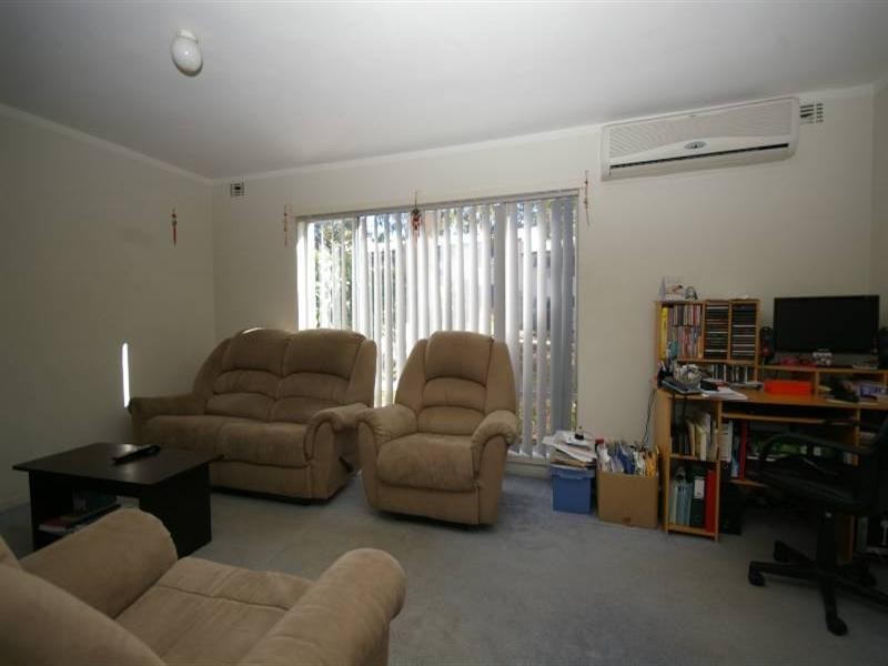 16f Wardlow Way, Balga WA 6061