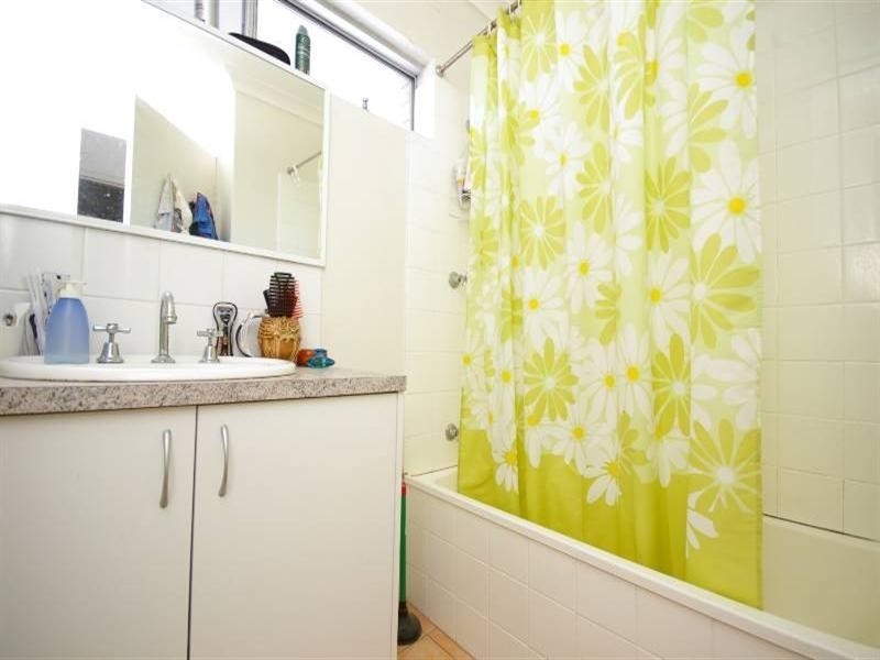 16f Wardlow Way, Balga WA 6061