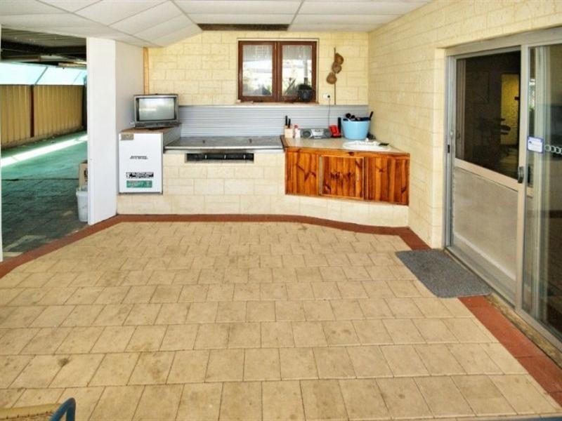 26 Kilmurray Way, Balga WA 6061