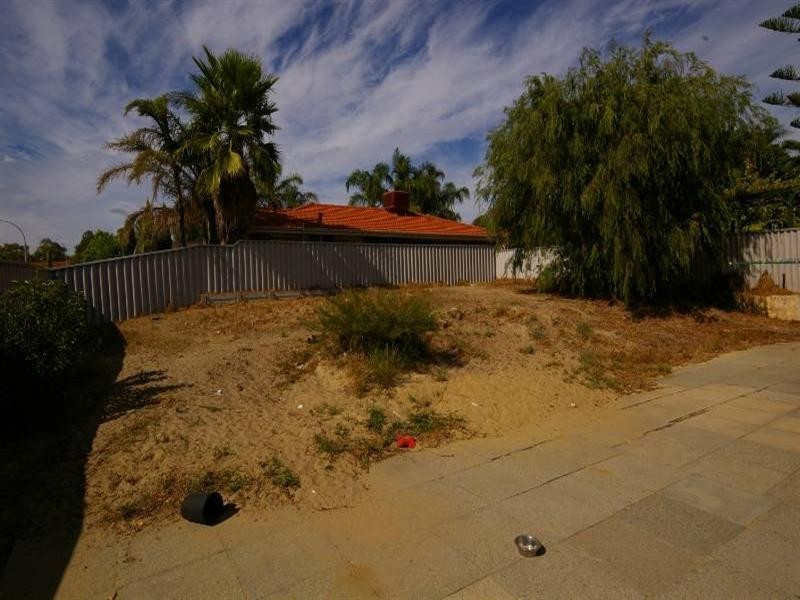 6 Polyantha Gardens, Mirrabooka WA 6061