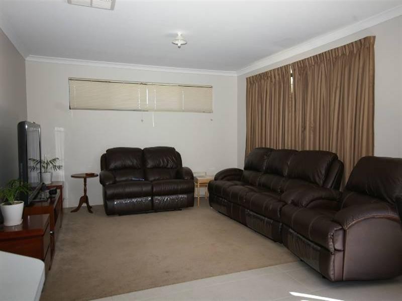 14 Driftwood Way, Beechboro WA 6063