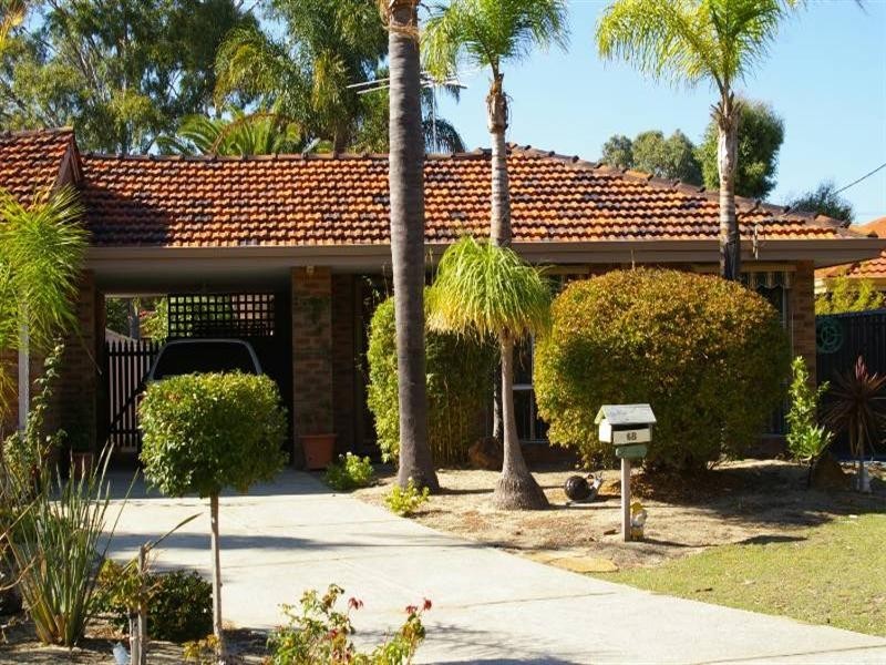 6b Caroline Green, Marangaroo WA 6064