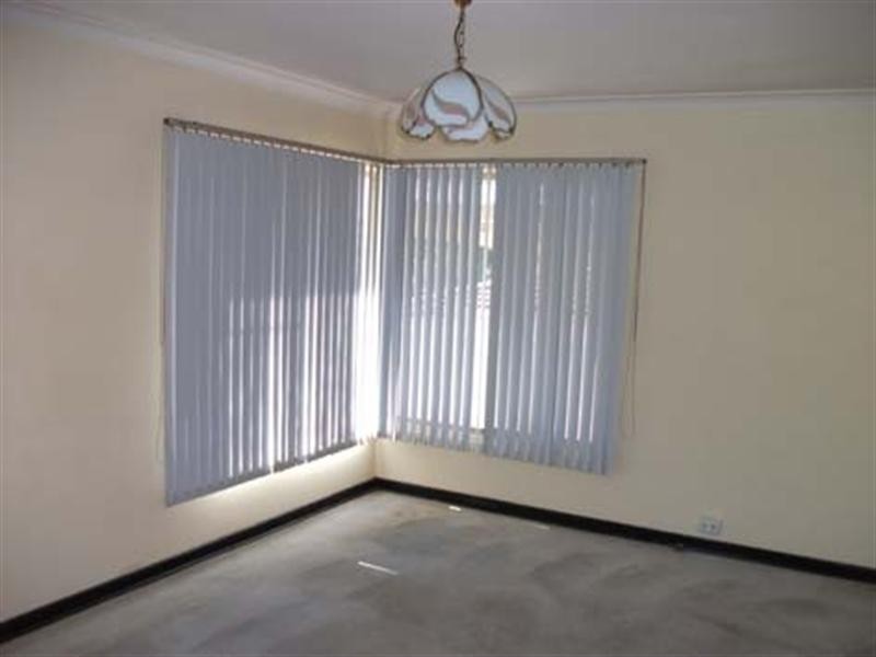 55 Hainsworth Avenue, Girrawheen WA 6064