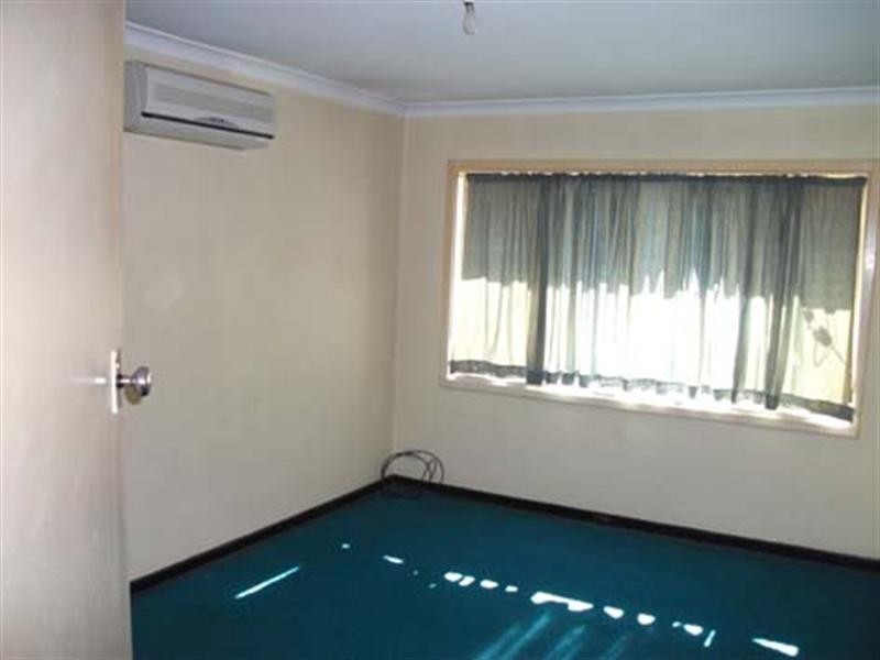 55 Hainsworth Avenue, Girrawheen WA 6064