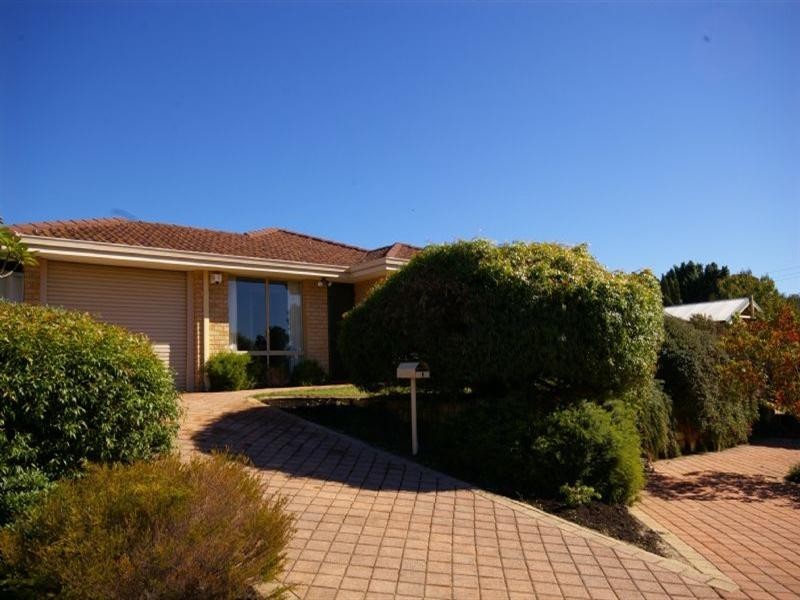9 Bosberry Retreat, Mirrabooka WA 6061