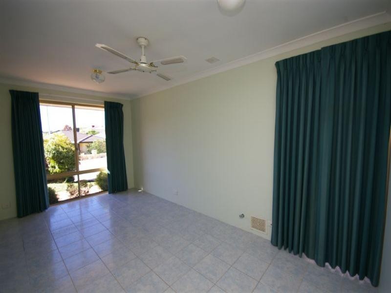 9 Bosberry Retreat, Mirrabooka WA 6061