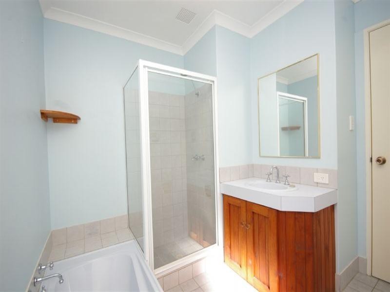 9 Bosberry Retreat, Mirrabooka WA 6061