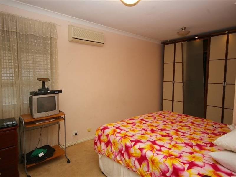 17 Redgate Court, Kiara WA 6054