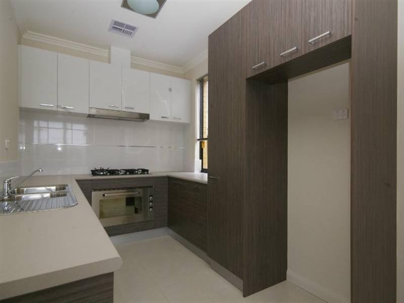 6 Turkich Place, Aveley WA 6069