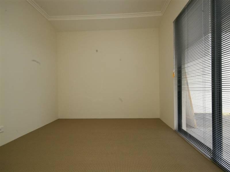 6 Turkich Place, Aveley WA 6069