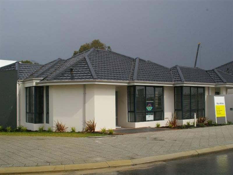 6 Turkich Place, Aveley WA 6069