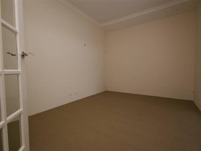 6 Turkich Place, Aveley WA 6069