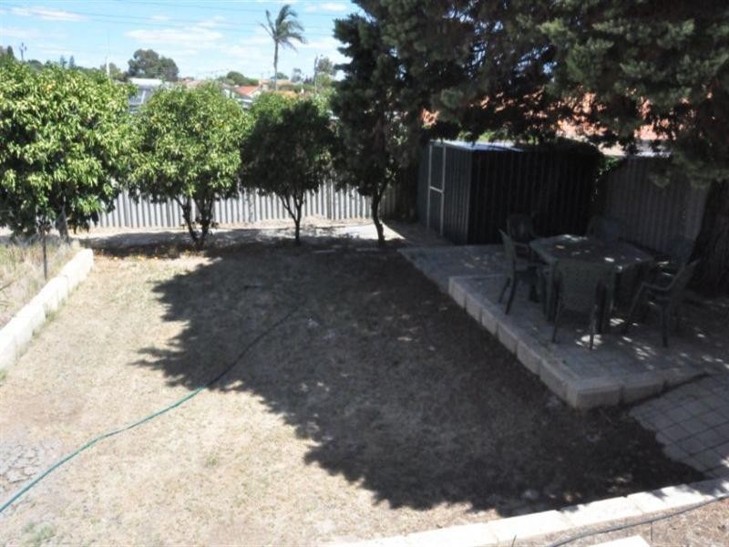 12 Changton Way, Westminster WA 6061