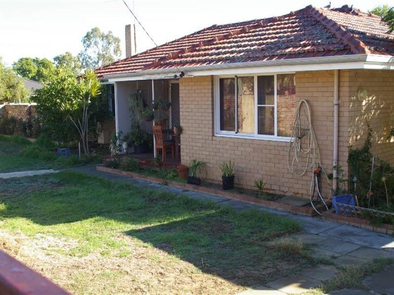 127 Culloton Crescent, Balga WA 6061
