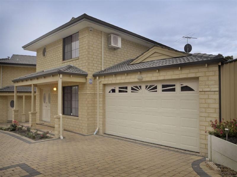 7b Robertsbridge Road, Nollamara WA 6061