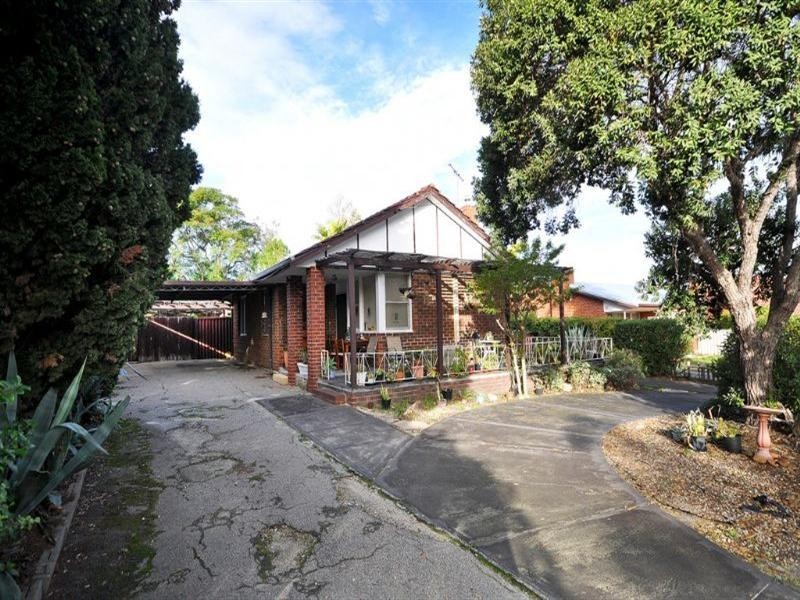 8 Coolham Way, Balga WA 6061