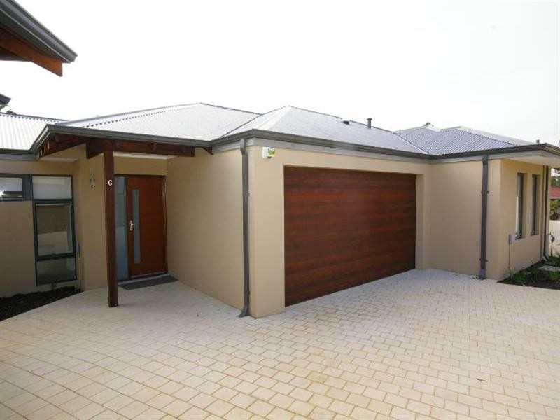 17c Coolham Way, Balga WA 6061