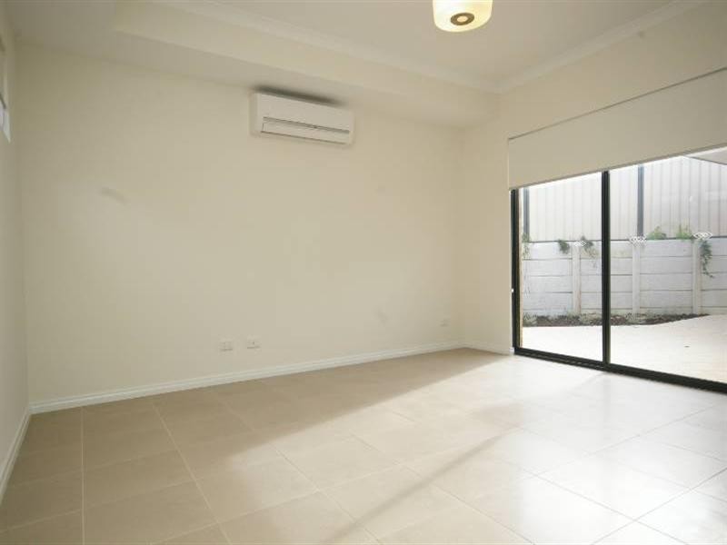 17c Coolham Way, Balga WA 6061