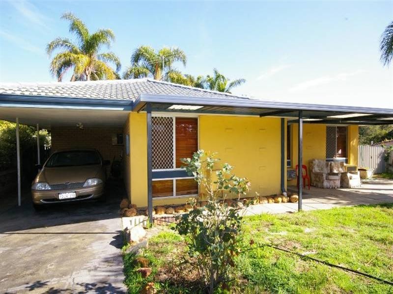 7 Calvert Way, Girrawheen WA 6064