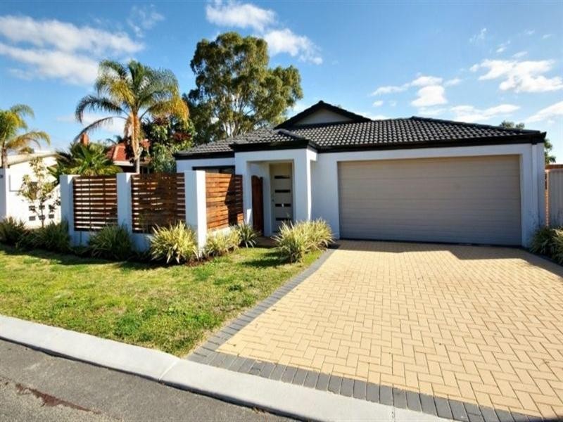 39a Stroughton Road, Westminster WA 6061