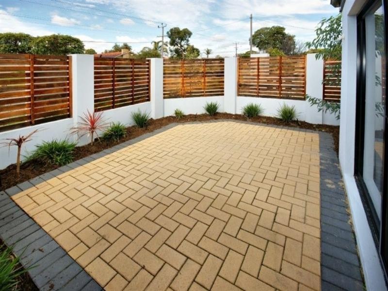 39a Stroughton Road, Westminster WA 6061