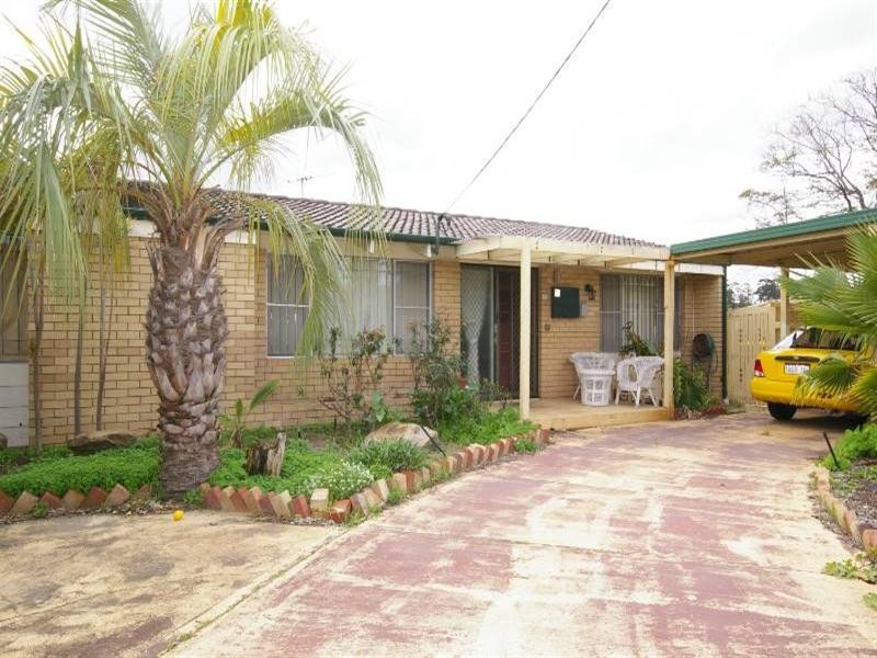 3 Parin Road, Marangaroo WA 6064