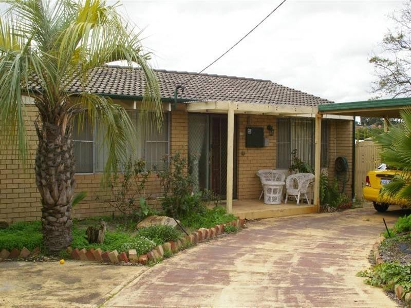 3 Parin Road, Marangaroo WA 6064