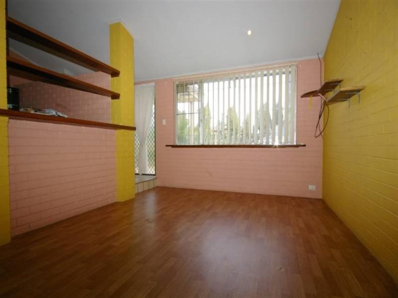 3 Parin Road, Marangaroo WA 6064