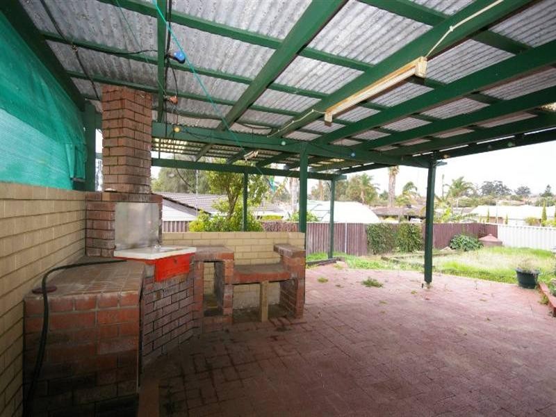 3 Parin Road, Marangaroo WA 6064