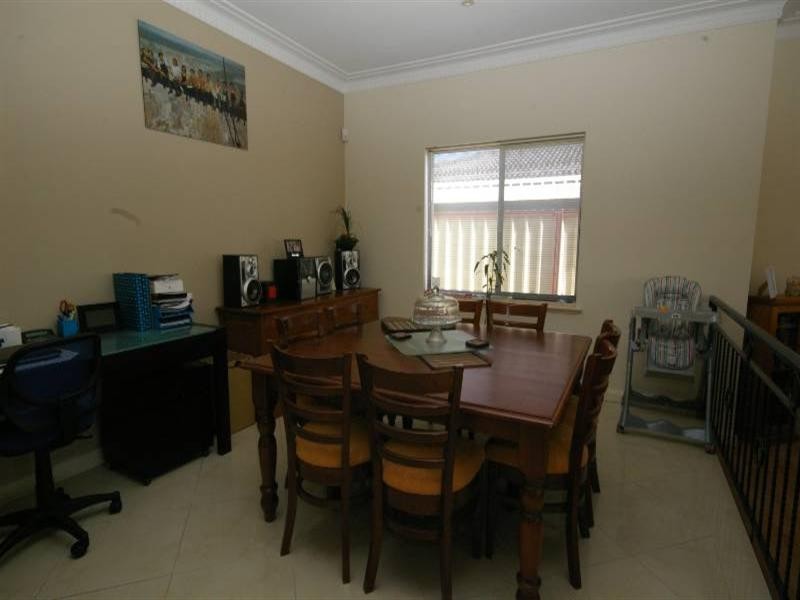 4 Zeus Avenue, Madeley WA 6065