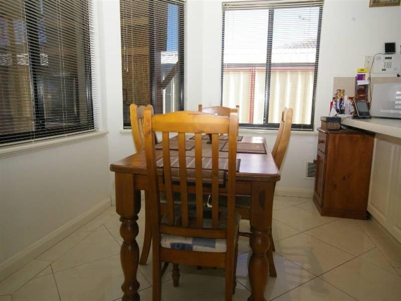 4 Zeus Avenue, Madeley WA 6065