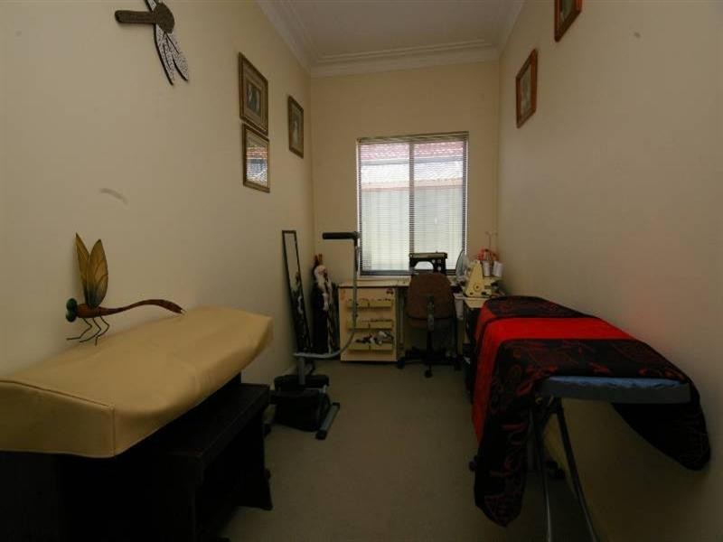 4 Zeus Avenue, Madeley WA 6065