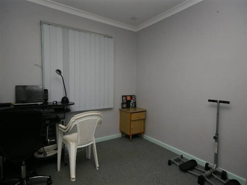 27 Wardlow Way, Balga WA 6061