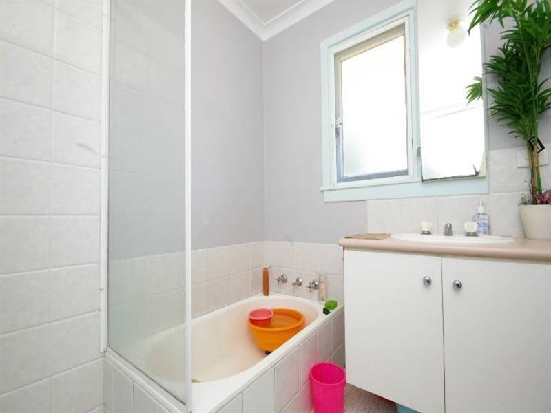 27 Wardlow Way, Balga WA 6061