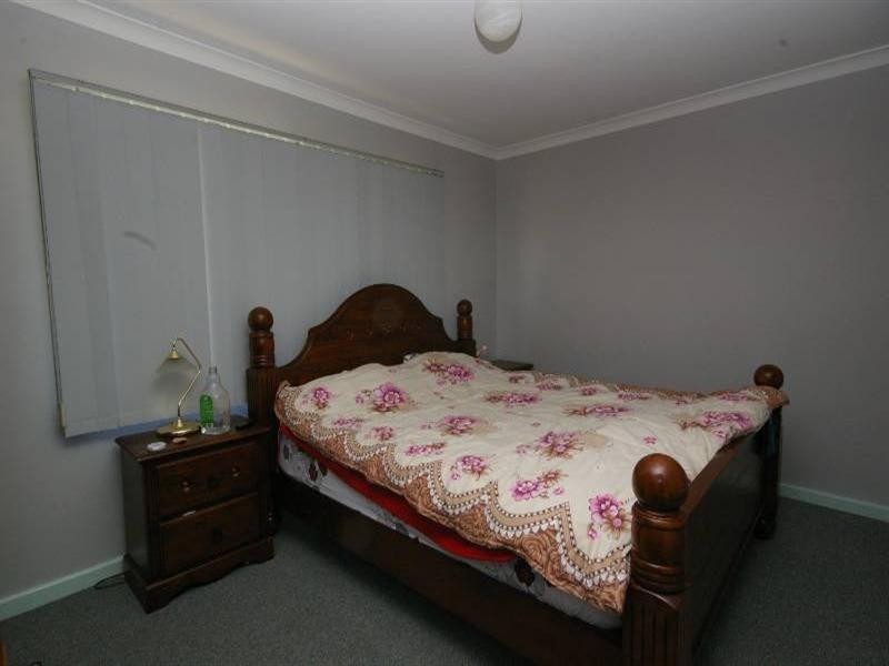 27 Wardlow Way, Balga WA 6061