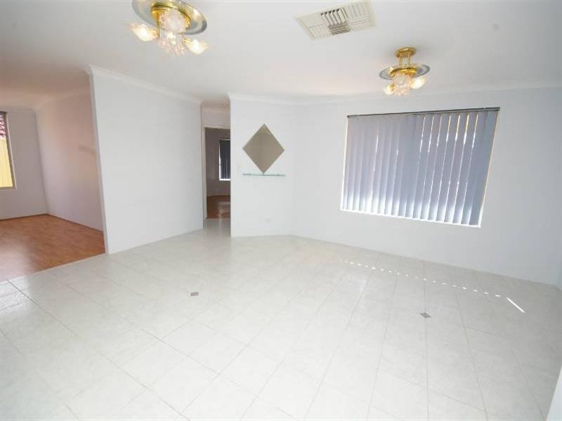 19 Welstead Way, Hocking WA 6065