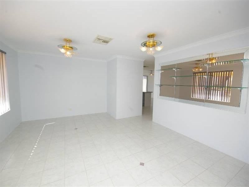 19 Welstead Way, Hocking WA 6065