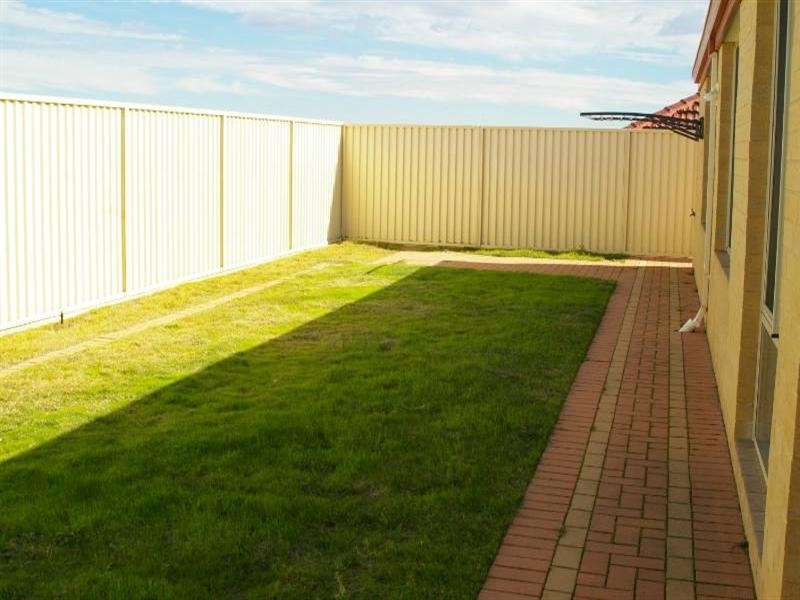 19 Welstead Way, Hocking WA 6065