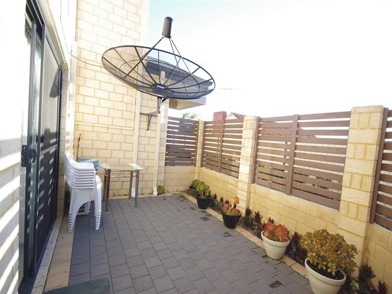 30b Montrose Way, Nollamara WA 6061