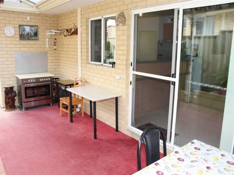 21 Russell Road, Madeley WA 6065