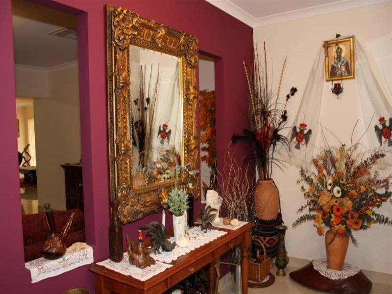 21 Russell Road, Madeley WA 6065