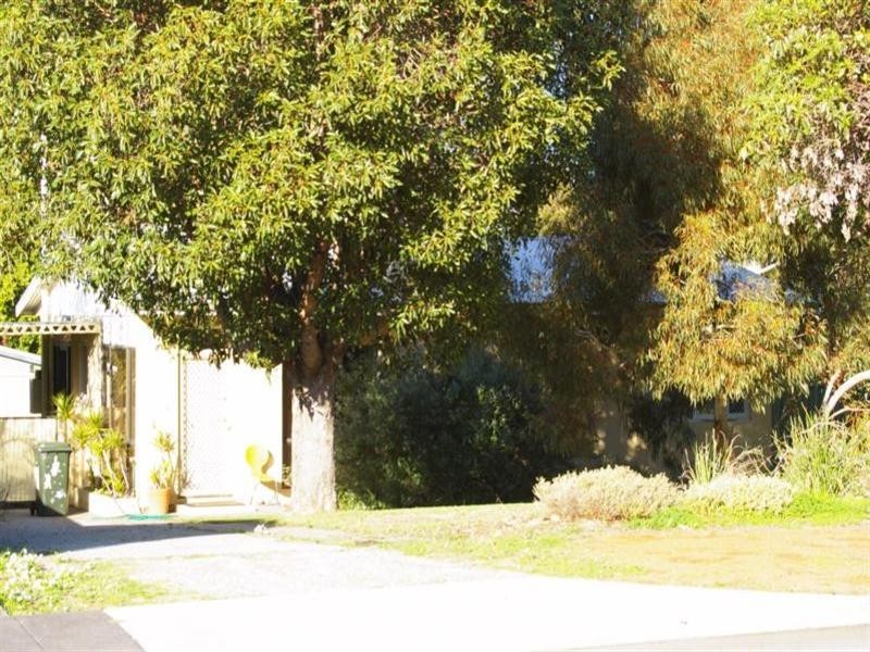 6 Fernhurst Crescent, Balga WA 6061