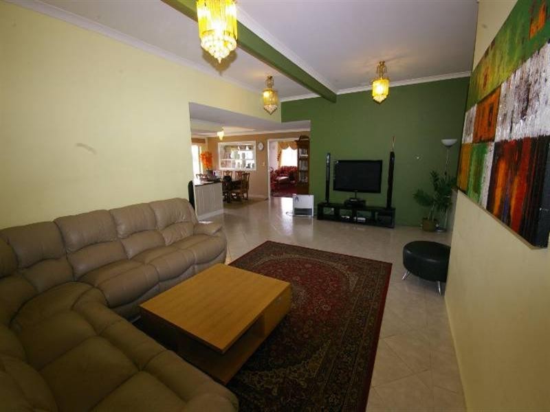 7 Castillo Rise, Mirrabooka WA 6061