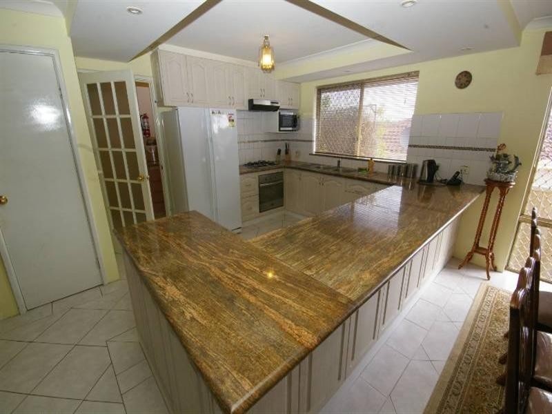 7 Castillo Rise, Mirrabooka WA 6061