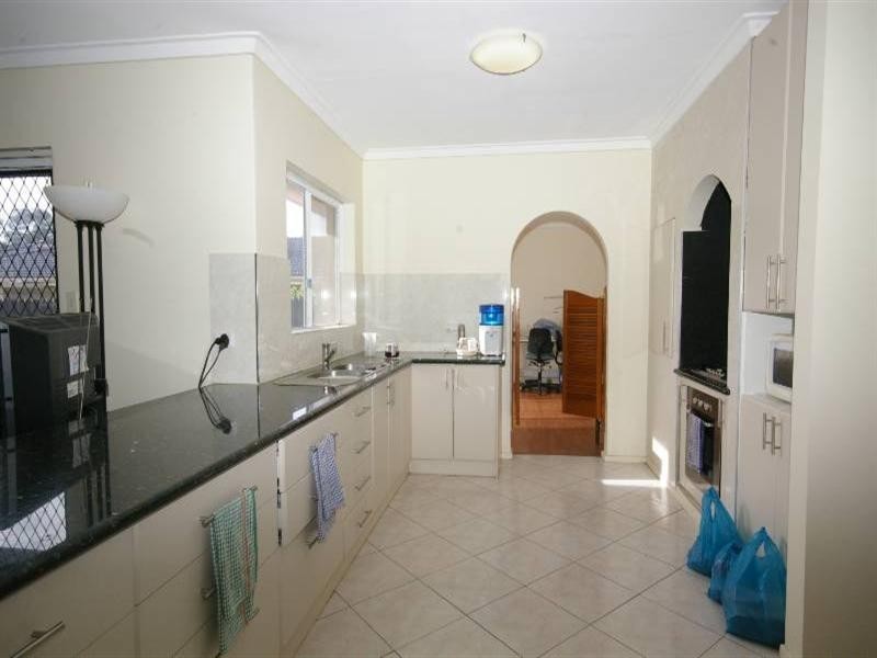 242 Grand Promenade, Dianella WA 6059