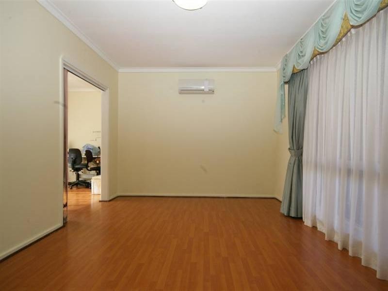 242 Grand Promenade, Dianella WA 6059