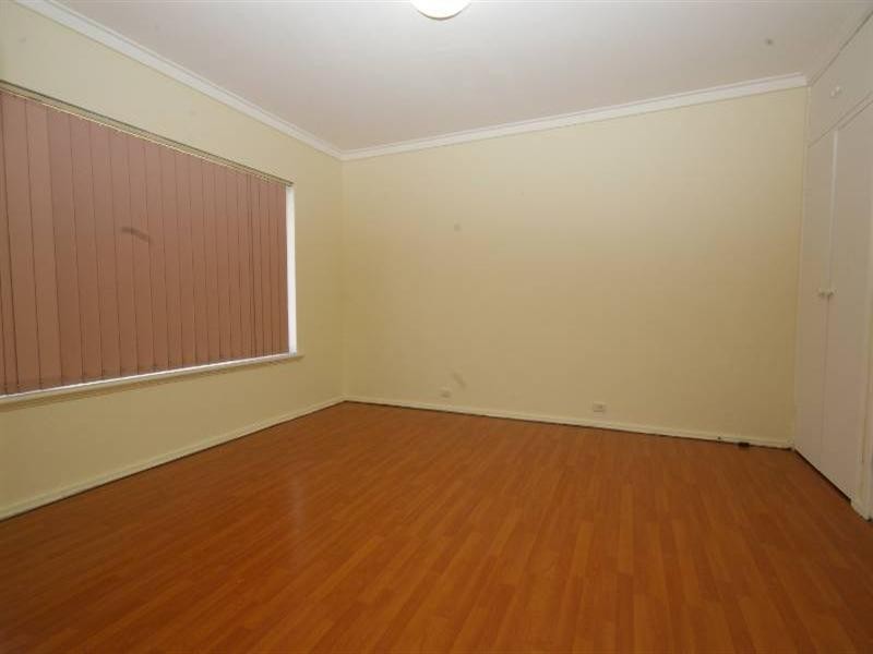 242 Grand Promenade, Dianella WA 6059