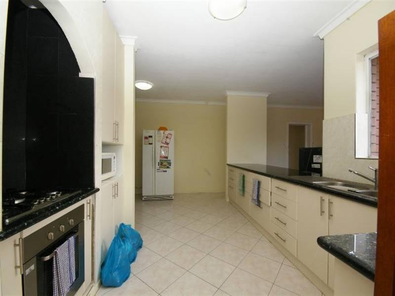 242 Grand Promenade, Dianella WA 6059